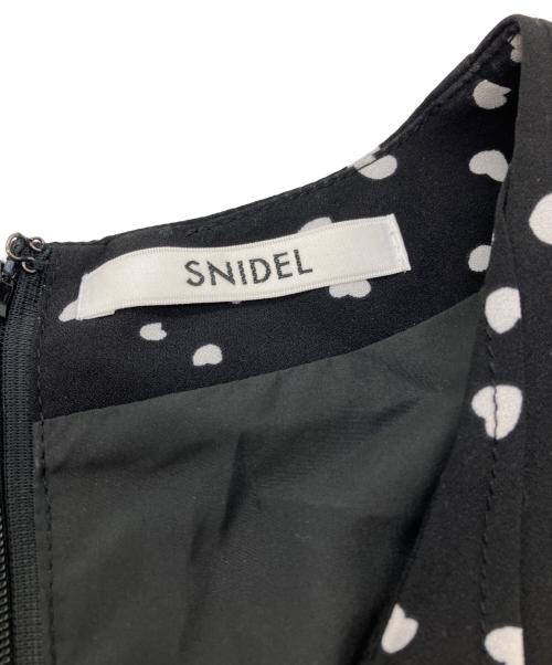 Snidel（スナイデル）Snidel (スナイデル) ランダムハートプリントワンピース ブラック サイズ:Mの古着・服飾アイテム