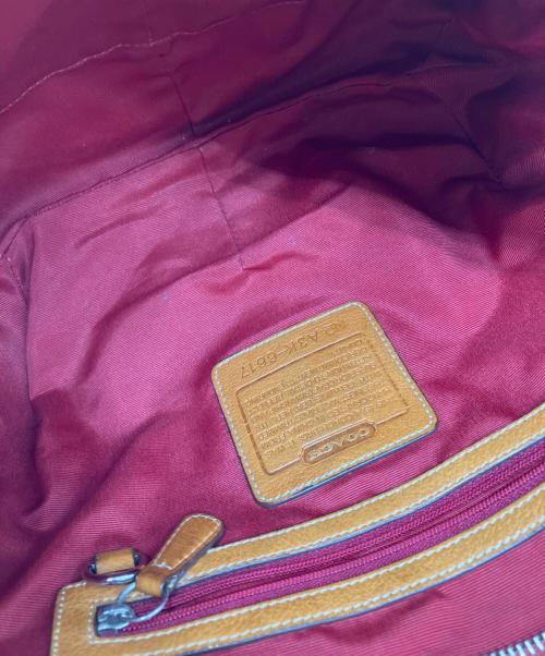 COACH（コーチ）COACH (コーチ) シグネチャーレザーコンビハンドバッグ レッドの古着・服飾アイテム