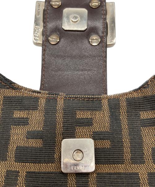 FENDI（フェンディ）FENDI (フェンディ) ズッカ柄マンバケット ブラウンの古着・服飾アイテム