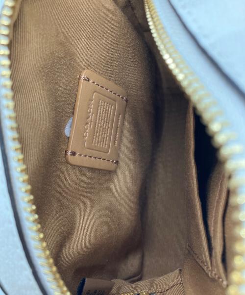 COACH（コーチ）COACH (コーチ) シグネチャーミニショルダーバッグ ホワイトの古着・服飾アイテム