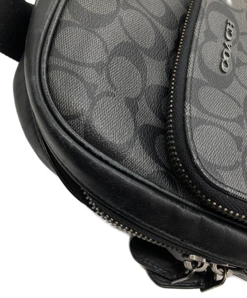 COACH（コーチ）COACH (コーチ) グラハム パック シグネチャー キャンバス ブラックの古着・服飾アイテム