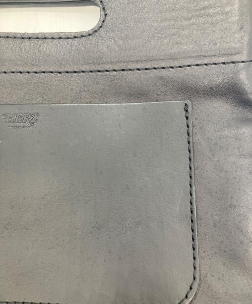 Herz（ヘルツ）Herz (ヘルツ) レザーバッグインバッグ ブラックの古着・服飾アイテム