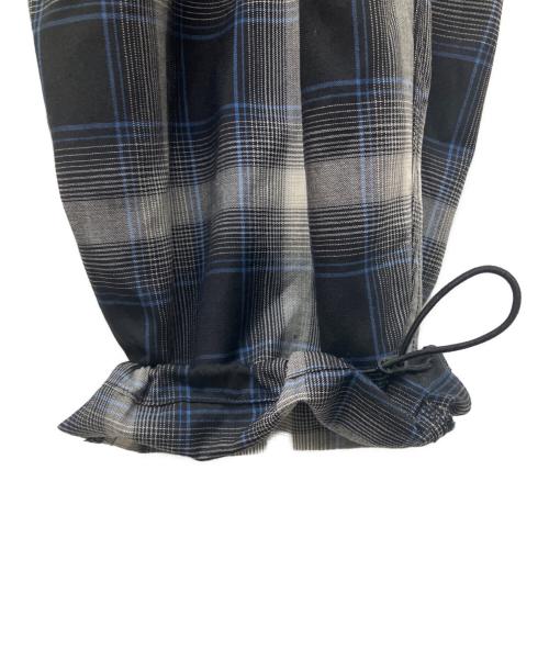 koti BEAUTY&YOUTH（コティ ビューティーアンドユース）koti BEAUTY&YOUTH (コティ ビューティーアンドユース) WOOL 2P EASY PANTS グレー サイズ:XLの古着・服飾アイテム