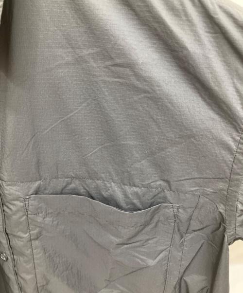 DAIWA PIER39（ダイワ ピア39）DAIWA PIER39 (ダイワ ピア39) TECH TRAVEL SHIRT ブラック サイズ:Lの古着・服飾アイテム