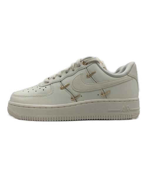 NIKE（ナイキ）NIKE (ナイキ) エアフォース1 '07 LX ホワイト サイズ:23.0cmの古着・服飾アイテム