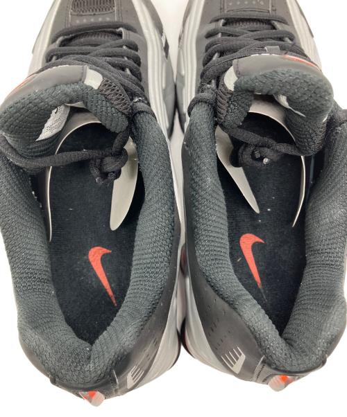 NIKE（ナイキ）NIKE (ナイキ) SHOX R4 METALLIC SILVER/METALLIC SILVER-BLACK ブラック×シルバー サイズ:28.0cmの古着・服飾アイテム