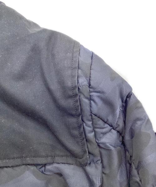 EMPORIO ARMANI JEANS（エンポリオアルマーニジーンズ）EMPORIO ARMANI JEANS (エンポリオアルマーニジーンズ) ダウンジャケット ネイビー サイズ:Lの古着・服飾アイテム