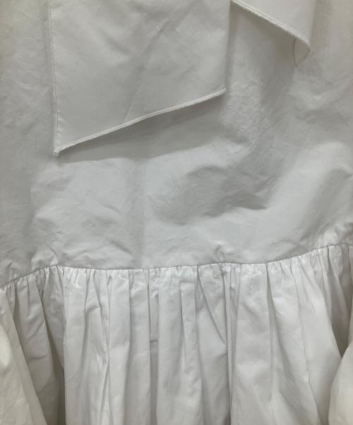 patou（パトゥ）Patou (パトゥ) Volume ラッフル ミニドレス ホワイト サイズ:36の古着・服飾アイテム