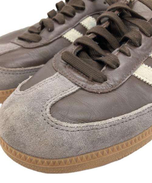 adidas（アディダス）adidas (アディダス) スニーカー ブラウン サイズ:JP27の古着・服飾アイテム