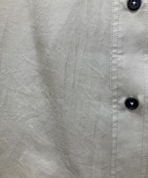anuke（アンヌーク）anuke (アンヌーク) Twill Over Shirts ベージュ サイズ:Freeの古着・服飾アイテム