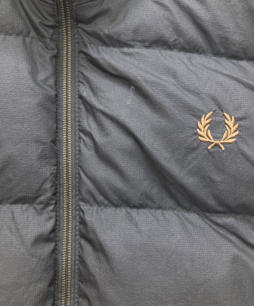 FRED PERRY（フレッドペリー）FRED PERRY (フレッドペリー) Insulated Gilet ブラック サイズ:Mの古着・服飾アイテム
