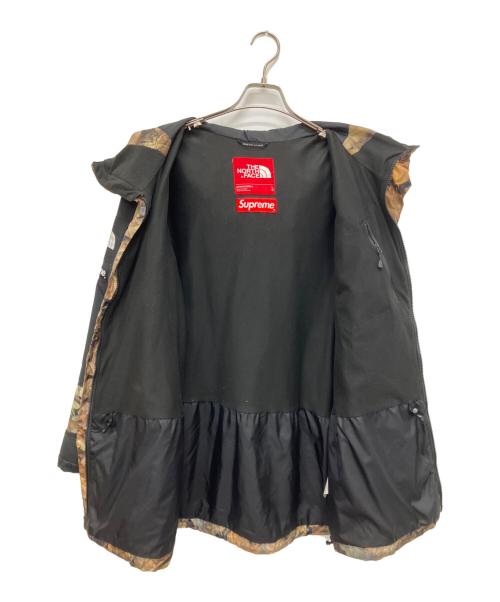THE NORTH FACE（ザ ノース フェイス）THE NORTH FACE (ザ ノース フェイス) SUPREME (シュプリーム) Leaves Mountain Light Jacket ブラウン サイズ:Lの古着・服飾アイテム