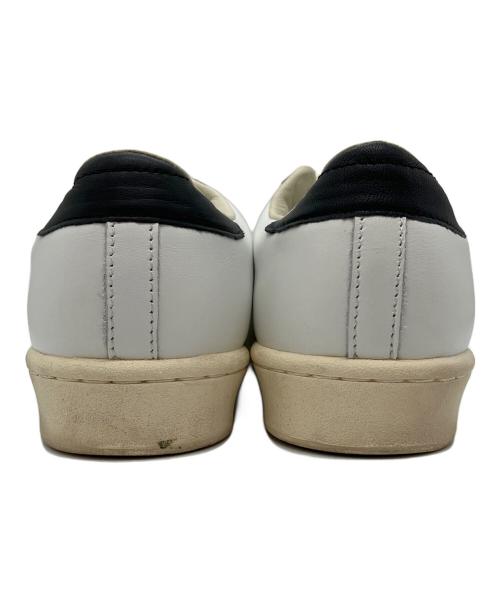adidas（アディダス）adidas (アディダス) スニーカー ホワイト サイズ:27.5cmの古着・服飾アイテム