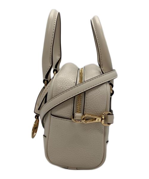 MICHAEL KORS（マイケルコース）MICHAEL KORS (マイケルコース) THOMPSON サッチェル エクストラスモール ホワイトの古着・服飾アイテム