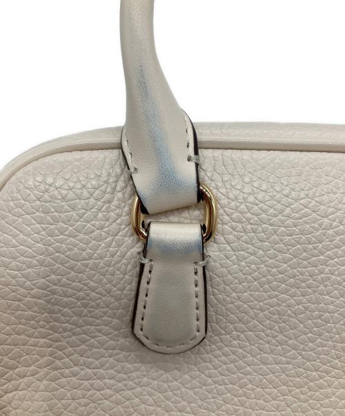 MICHAEL KORS（マイケルコース）MICHAEL KORS (マイケルコース) THOMPSON サッチェル エクストラスモール ホワイトの古着・服飾アイテム