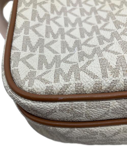 MICHAEL KORS（マイケルコース）MICHAEL KORS (マイケルコース) ショルダーバッグ アイボリーの古着・服飾アイテム