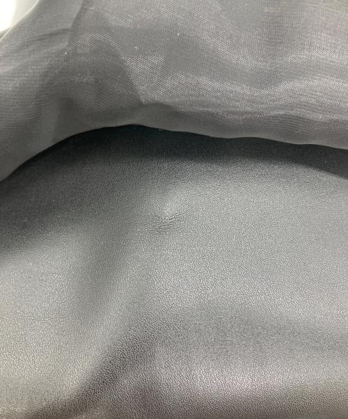 MARY QUANT（マリークヮント）MARY QUANT (マリークヮント) 2WAYフリルバッグ ブラックの古着・服飾アイテム