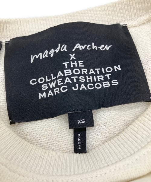 Magda Archer（マグダ・アーチャー）magda archer (マグダ・アーチャー) MARC JACOBS (マークジェイコブス) USED加工プリントスウェットトレーナー ホワイト サイズ:XSの古着・服飾アイテム