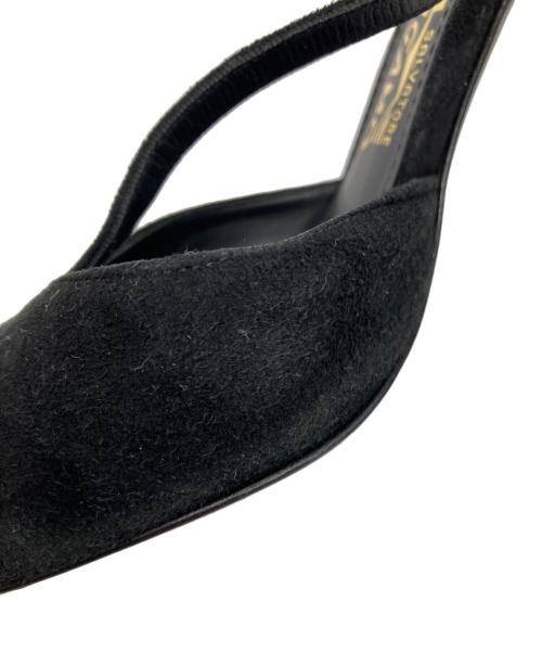 Salvatore Ferragamo（サルヴァトーレ フェラガモ）Salvatore Ferragamo (サルヴァトーレ フェラガモ) Fergie　ストラップサンダル ブラック サイズ:6 1/2の古着・服飾アイテム
