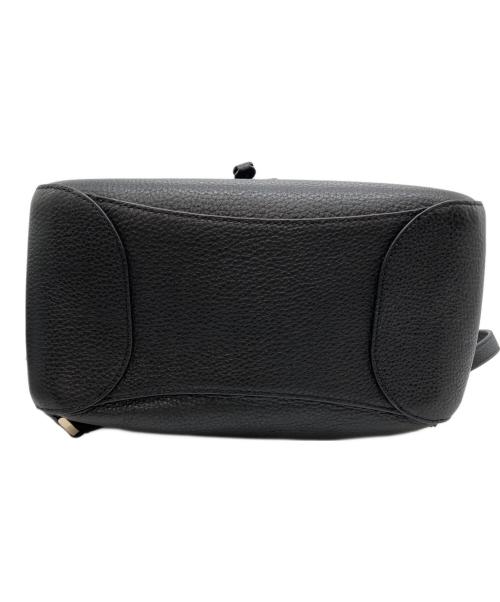 Kate Spade（ケイトスペード）Kate Spade (ケイトスペード) レイラ ミディアム フラップ バックパック ブラックの古着・服飾アイテム