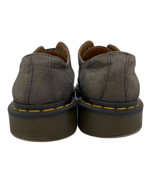 Dr.Martens（ドクターマーチン）Dr.Martens (ドクターマーチン) 3ホールスウェードシューズ グレー サイズ:UK5の古着・服飾アイテム