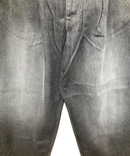 Graphpaper（グラフペーパー）Graphpaper (グラフペーパー) Gray Tone Cone Denim Two Tuck Pants ブラック サイズ:3 未使用品の古着・服飾アイテム