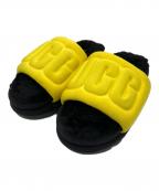 UGGアグ）の古着「Maxi Graphic Slide」｜ブラック×イエロー