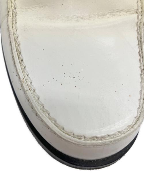 Maison Margiela（メゾンマルジェラ）Maison Margiela (メゾンマルジェラ) ホワイトレザーコインローファー アイボリー サイズ:35の古着・服飾アイテム