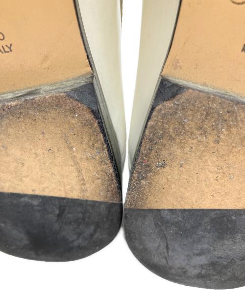 Maison Margiela（メゾンマルジェラ）Maison Margiela (メゾンマルジェラ) ホワイトレザーコインローファー アイボリー サイズ:35の古着・服飾アイテム