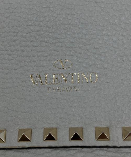 VALENTINO（ヴァレンティノ）VALENTINO (ヴァレンティノ) ロックスタッズ2WAYバッグ アイボリーの古着・服飾アイテム