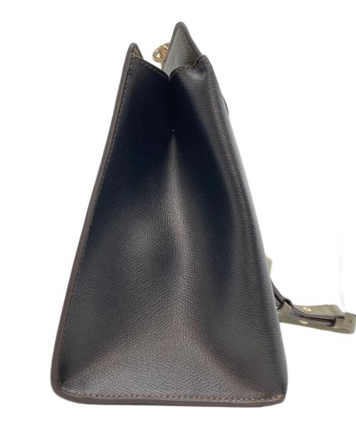 FURLA（フルラ）FURLA (フルラ) 1927 M TOP HANDLE ライトグレー×カーキの古着・服飾アイテム