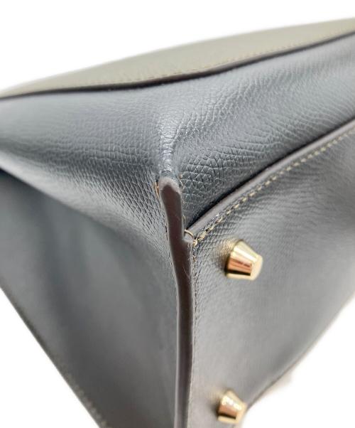 FURLA（フルラ）FURLA (フルラ) 1927 M TOP HANDLE ライトグレー×カーキの古着・服飾アイテム