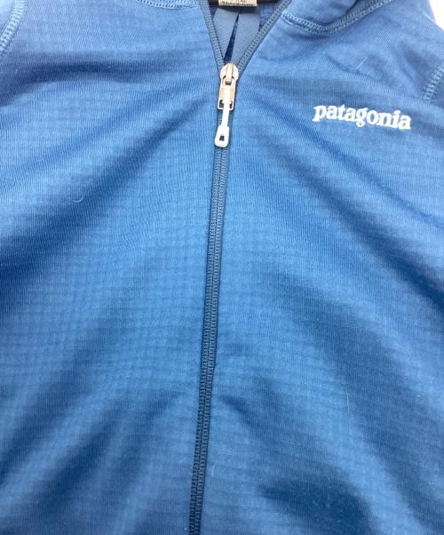 Patagonia（パタゴニア）Patagonia (パタゴニア) R1フルジップジャケット ブルー サイズ:Mの古着・服飾アイテム