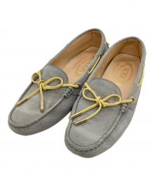 TOD'S（トッズ）の古着「ドライビングシューズ」｜グレー