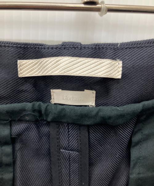 BLURHMS（ブラームス）blurhms (ブラームス) Drill Chambray Super Wide 6P Slacks ネイビー サイズ:Mの古着・服飾アイテム