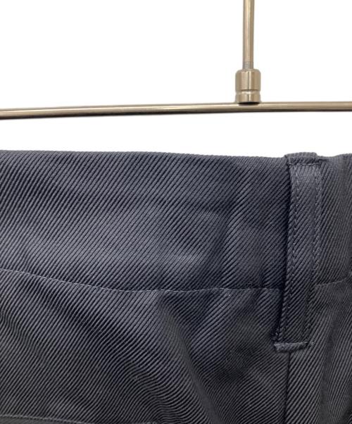 BLURHMS（ブラームス）blurhms (ブラームス) Drill Chambray Super Wide 6P Slacks ネイビー サイズ:Mの古着・服飾アイテム