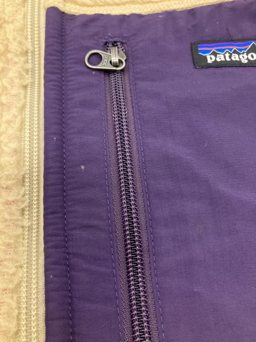 Patagonia（パタゴニア）Patagonia (パタゴニア) CLASSIC RETRO-X Vest ベージュ サイズ:XSの古着・服飾アイテム