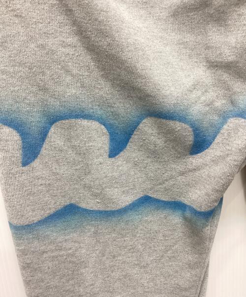 muta MARINE（ムータマリン）muta MARINE (ムータマリン) ACANTHUS (アカンサス) ステンシル スウェット イージーパンツ グレー サイズ:7の古着・服飾アイテム