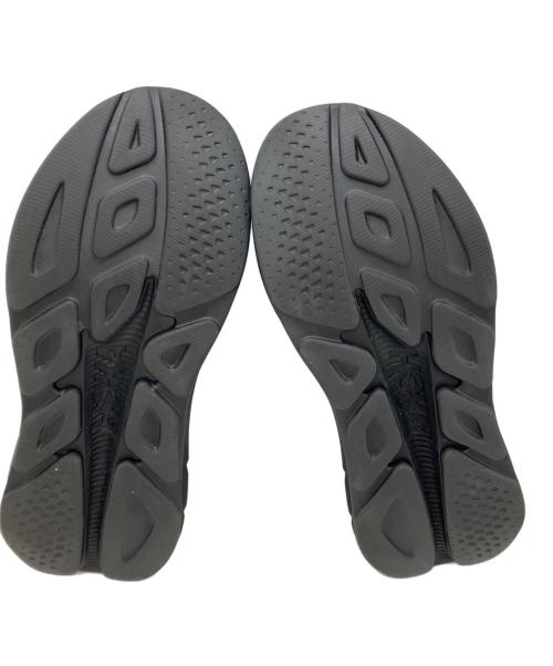 HOKA（ホカ）HOKA (ホカ) ランニングシューズ ブラック サイズ:25の古着・服飾アイテム