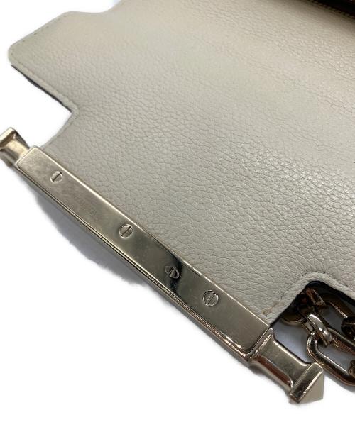 VALENTINO GARAVANI（ヴァレンティノ・ガラヴァーニ）VALENTINO GARAVANI (ヴァレンティノ・ガラヴァーニ) Uptown Shoulder Bag Small ベージュの古着・服飾アイテム
