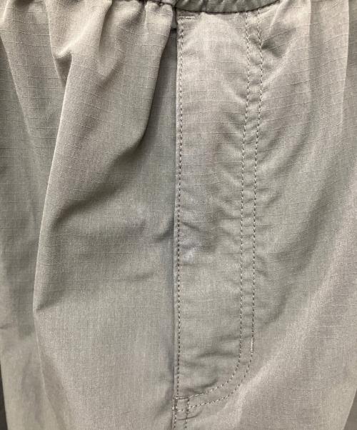 DAIWA PIER39（ダイワ ピア39）DAIWA PIER39 (ダイワ ピア39) LOOSE STRETCH 6P MIL PANTS オリーブ サイズ:Mの古着・服飾アイテム