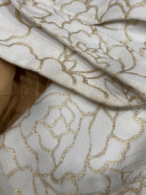 VIVIENNE TAM（ヴィヴィアンタム）VIVIENNE TAM (ヴィヴィアンタム) シルク混薔薇ジャガードワンピース ホワイトの古着・服飾アイテム