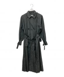 ISSEY MIYAKE FETE（イッセイミヤケフェット）の古着「プリーツ皺加工ベルテッドトレンチコート」｜オリーブ