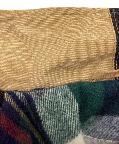 CarHartt（カーハート）CarHartt (カーハート) パッチワークジャケット マルチカラー サイズ:2XLの古着・服飾アイテム