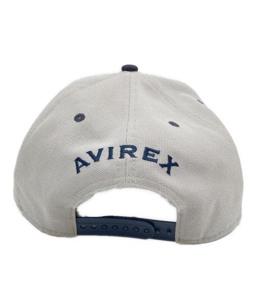 New Era（ニューエラ）New Era (ニューエラ) AVIREX (アヴィレックス) キャップ グレーの古着・服飾アイテム