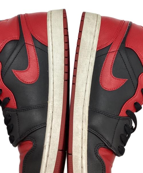 NIKE（ナイキ）NIKE (ナイキ) AIR JORDAN1 MID ブラック×レッド サイズ:27.5の古着・服飾アイテム