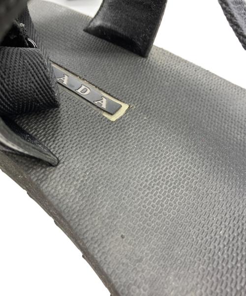 PRADA（プラダ）PRADA (プラダ) ラバーロゴストラップサンダル ブラック サイズ:9の古着・服飾アイテム