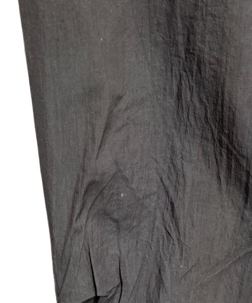 UNITED TOKYO（ユナイテッドトーキョー）UNITED TOKYO (ユナイテッドトーキョー) アーバンダイナイロン パラシュートパンツ ブラック サイズ:2の古着・服飾アイテム