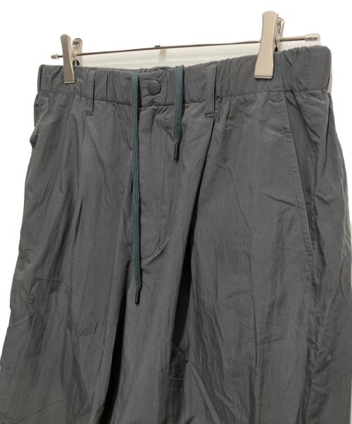 UNITED TOKYO（ユナイテッドトーキョー）UNITED TOKYO (ユナイテッドトーキョー) アーバンダイナイロン パラシュートパンツ ブラック サイズ:2の古着・服飾アイテム