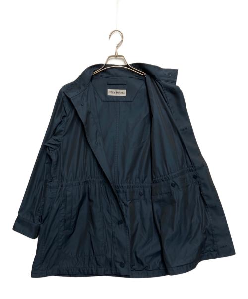 ISSEY MIYAKE（イッセイミヤケ）ISSEY MIYAKE (イッセイミヤケ) 2WAYスタンドカラージャケットコート ブルー サイズ:2の古着・服飾アイテム